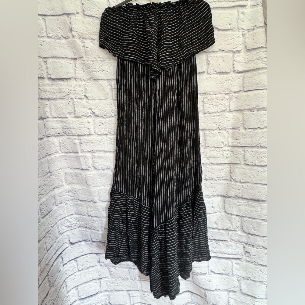 American Eagle Outfitters Black and White Striped jumper - Picture 1 of 5